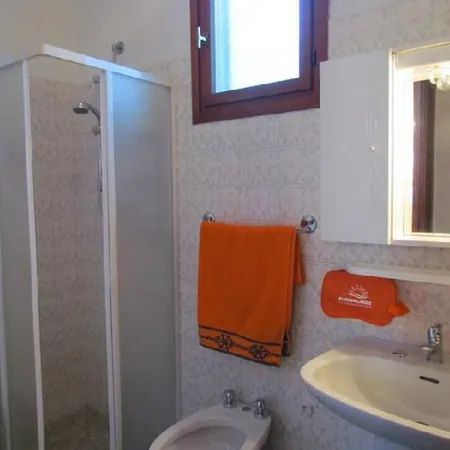 Ferienhaus Three-room In A Nice With Garden - Beach Place Included Bibione